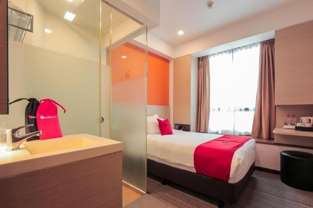 Готель Reddoorz Premium @ Balestier Сінгапур Екстер'єр фото