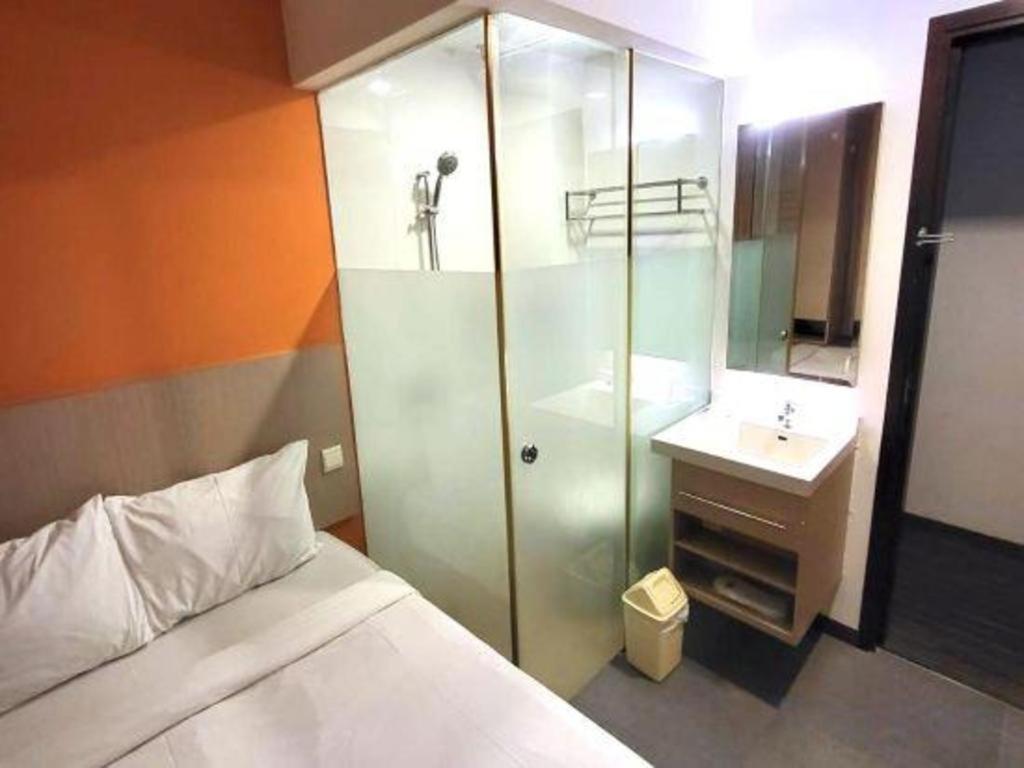 Готель Reddoorz Premium @ Balestier Сінгапур Екстер'єр фото