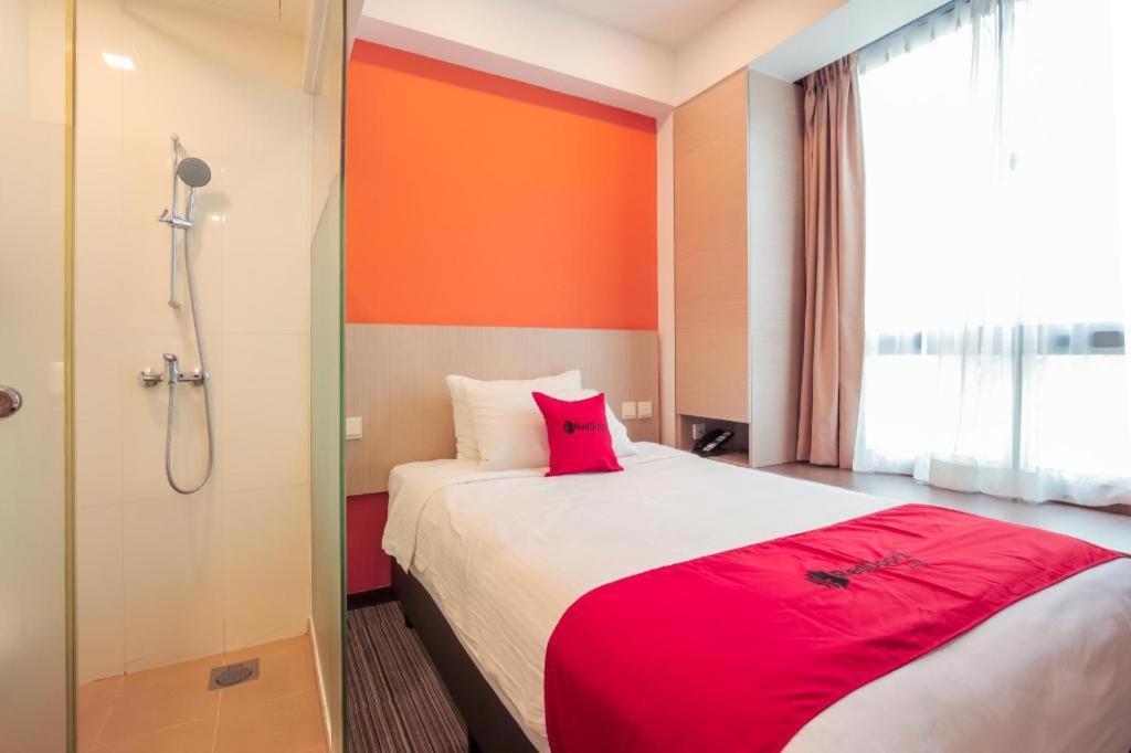 Готель Reddoorz Premium @ Balestier Сінгапур Екстер'єр фото
