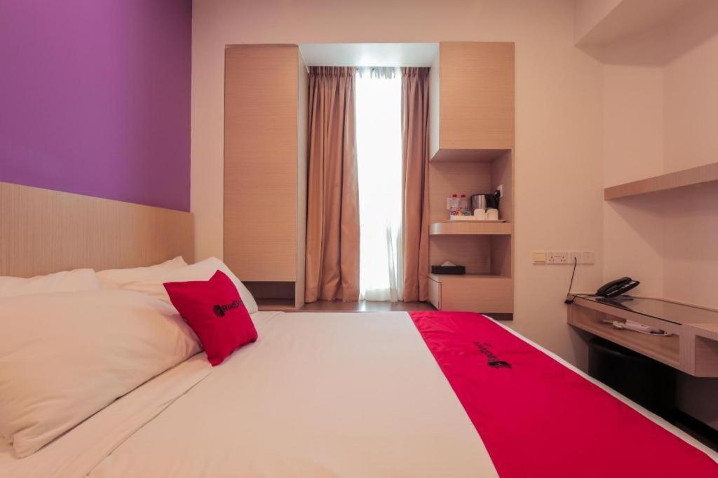 Готель Reddoorz Premium @ Balestier Сінгапур Екстер'єр фото