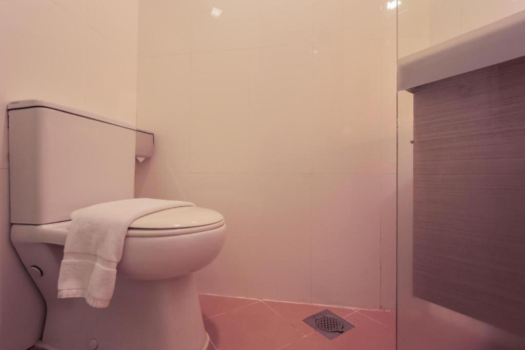 Готель Reddoorz Premium @ Balestier Сінгапур Екстер'єр фото