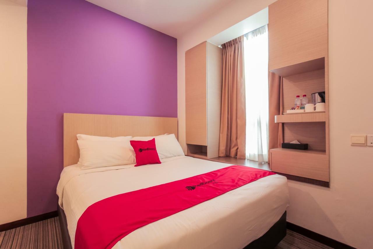 Готель Reddoorz Premium @ Balestier Сінгапур Екстер'єр фото