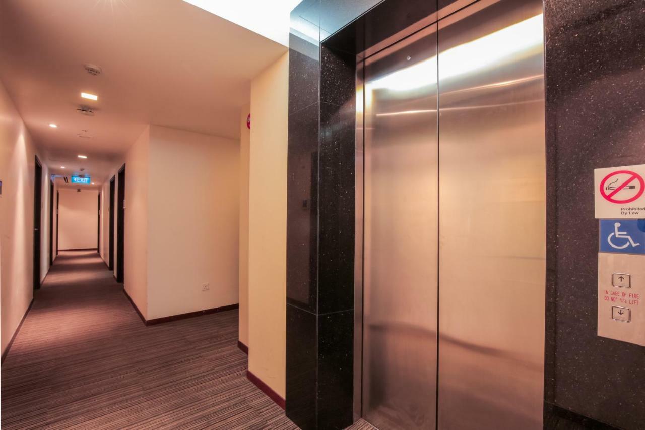 Готель Reddoorz Premium @ Balestier Сінгапур Екстер'єр фото
